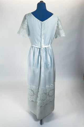 Vintage 1960s Wedding Dress Column Scalloped Lace Vintage 1960s Wedding Dress Column Scalloped Lace