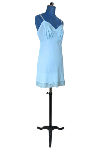 Vintage 1950s Full Slip Light Blue Lace Kayser 34 - Small