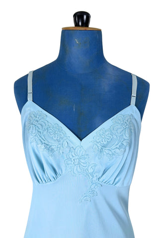 Vintage 1950s Full Slip Light Blue Lace Kayser 34 - Small
